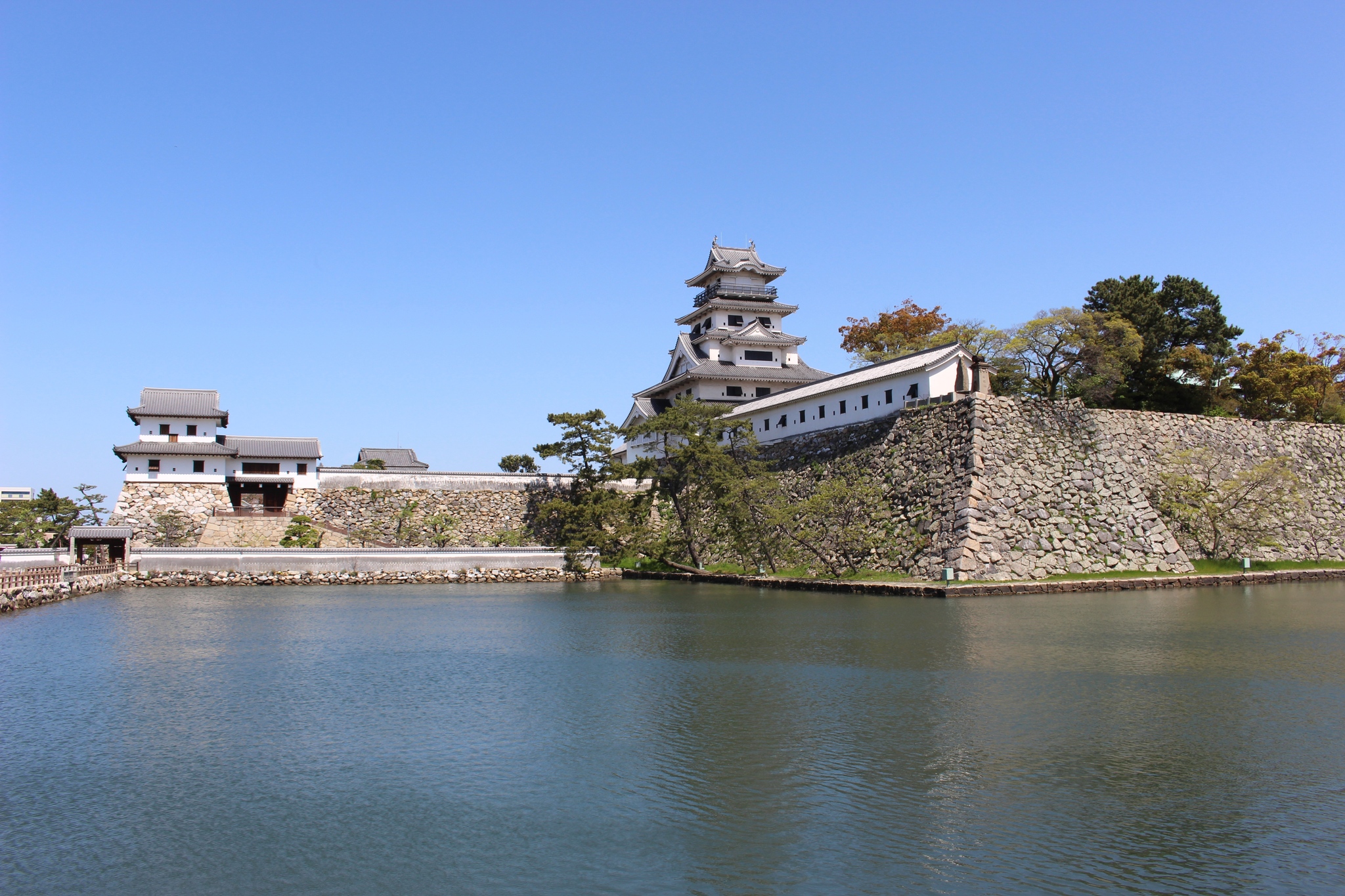 城を巡る 模擬天守の巻：今治城 – 武将愛